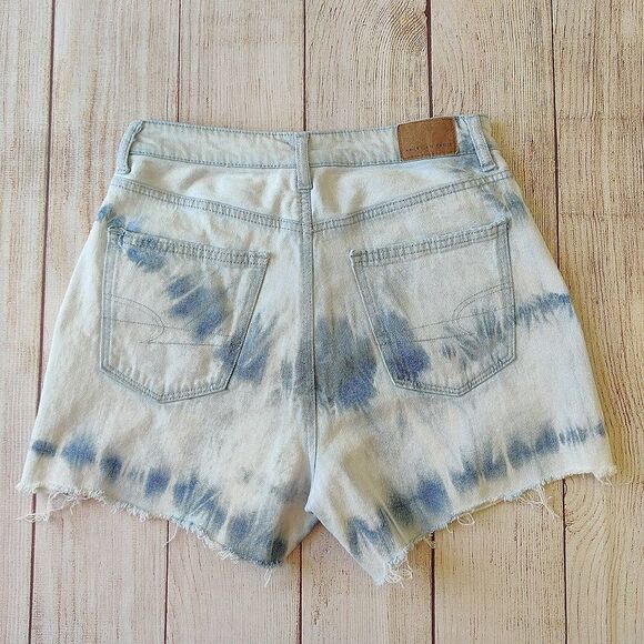 American Eagle Distressed Highest Rise Mom Shorts sz 2 - Picture 2 of 9